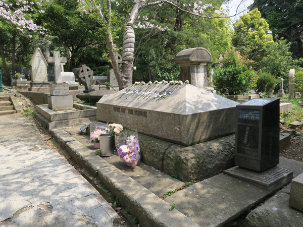 横浜外国人墓地