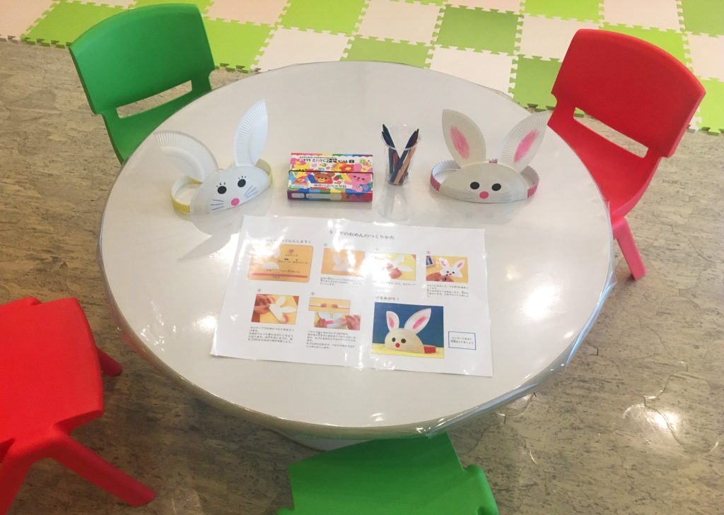 「かなぶんひろば」(西巻茅子展)