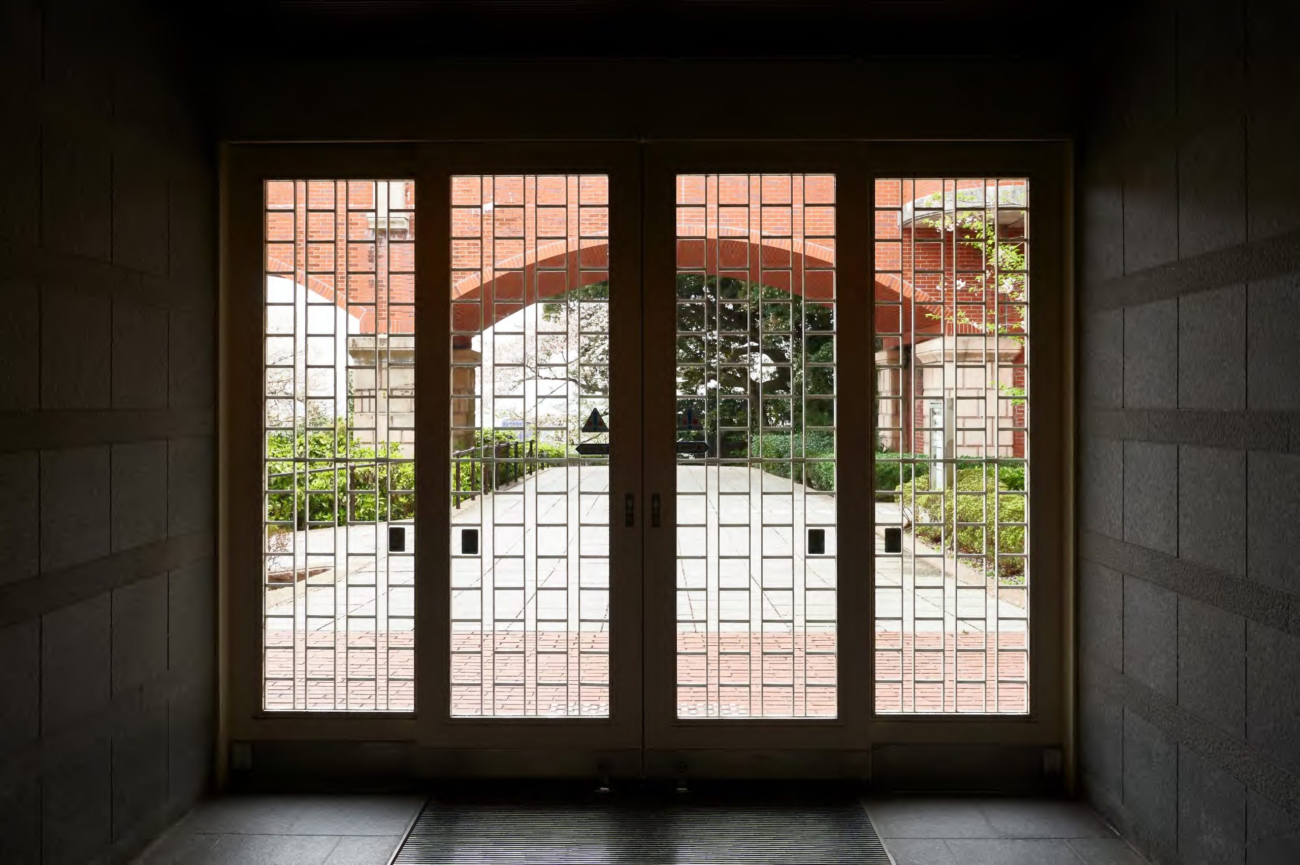 神奈川近代文学館外観